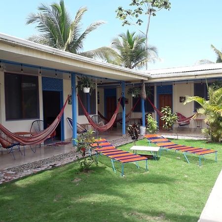 Poshtel Kanwolaba Hotel Puerto Viejo de Talamanca Zewnętrze zdjęcie