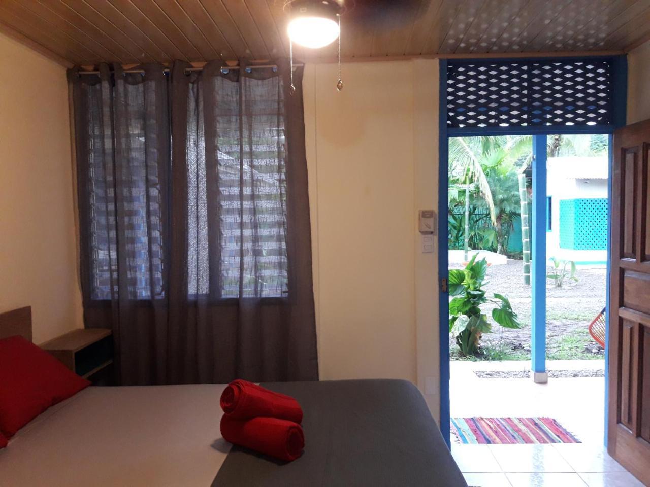 Poshtel Kanwolaba Hotel Puerto Viejo de Talamanca Zewnętrze zdjęcie