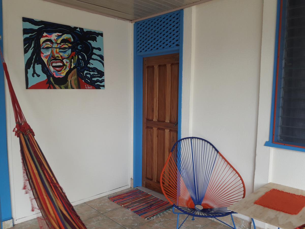 Poshtel Kanwolaba Hotel Puerto Viejo de Talamanca Zewnętrze zdjęcie